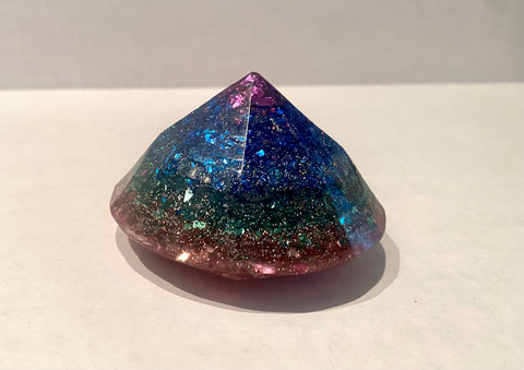 'Spectrum' Diamond Figure
